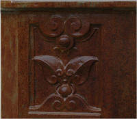 Détail de la sculture sur le griffon