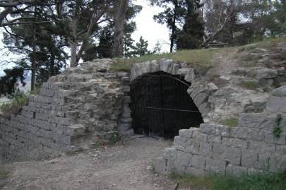 Souterrain du Chteau de Castellas